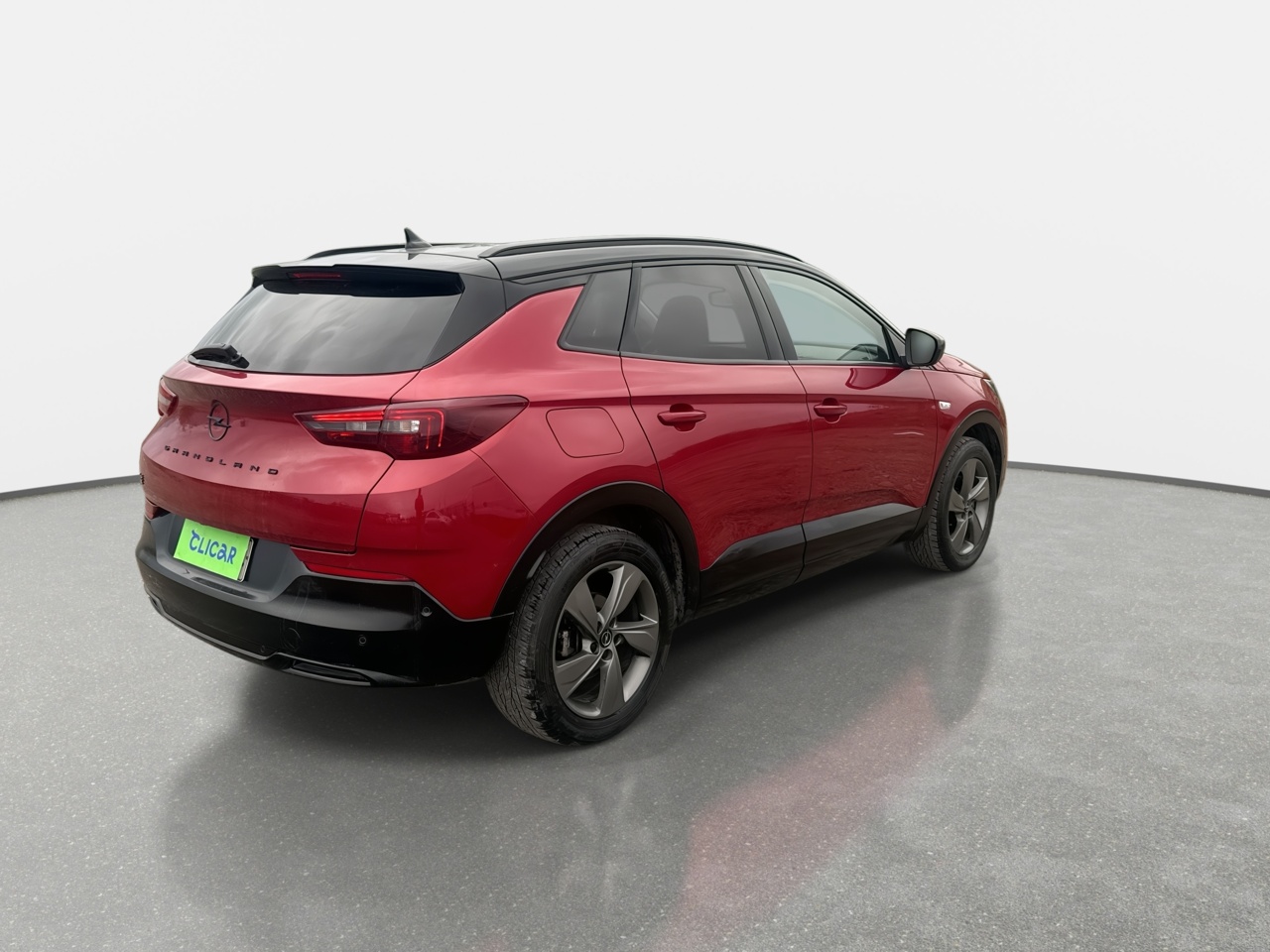 Opel Grandland — foto 8 de 26