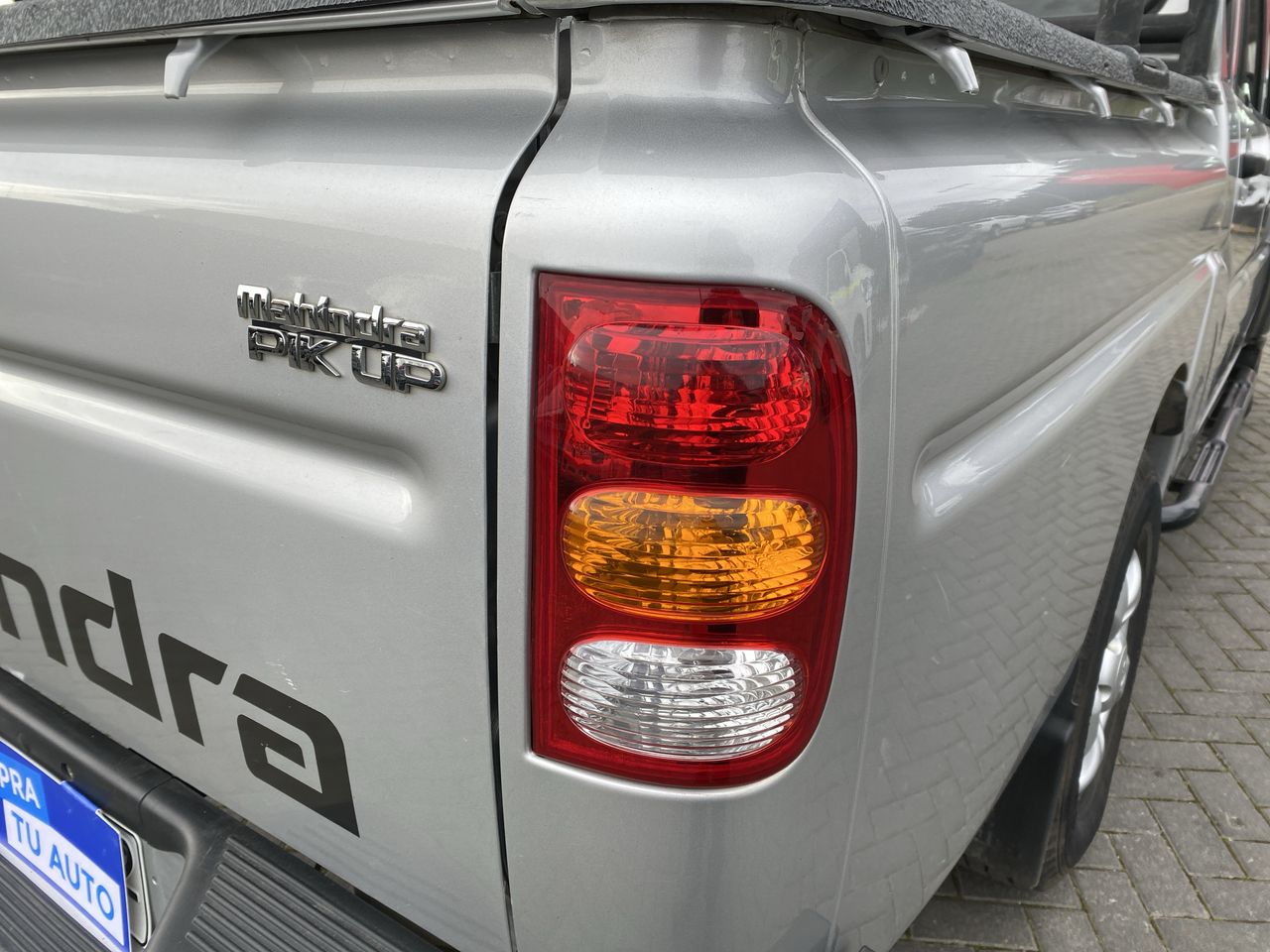 MAHINDRA - 20