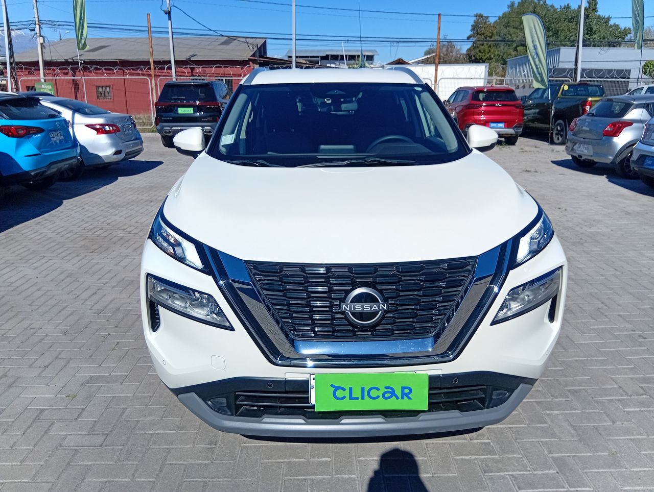 NISSAN - 2