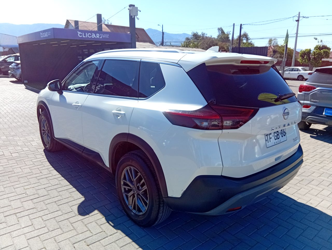 NISSAN - 5