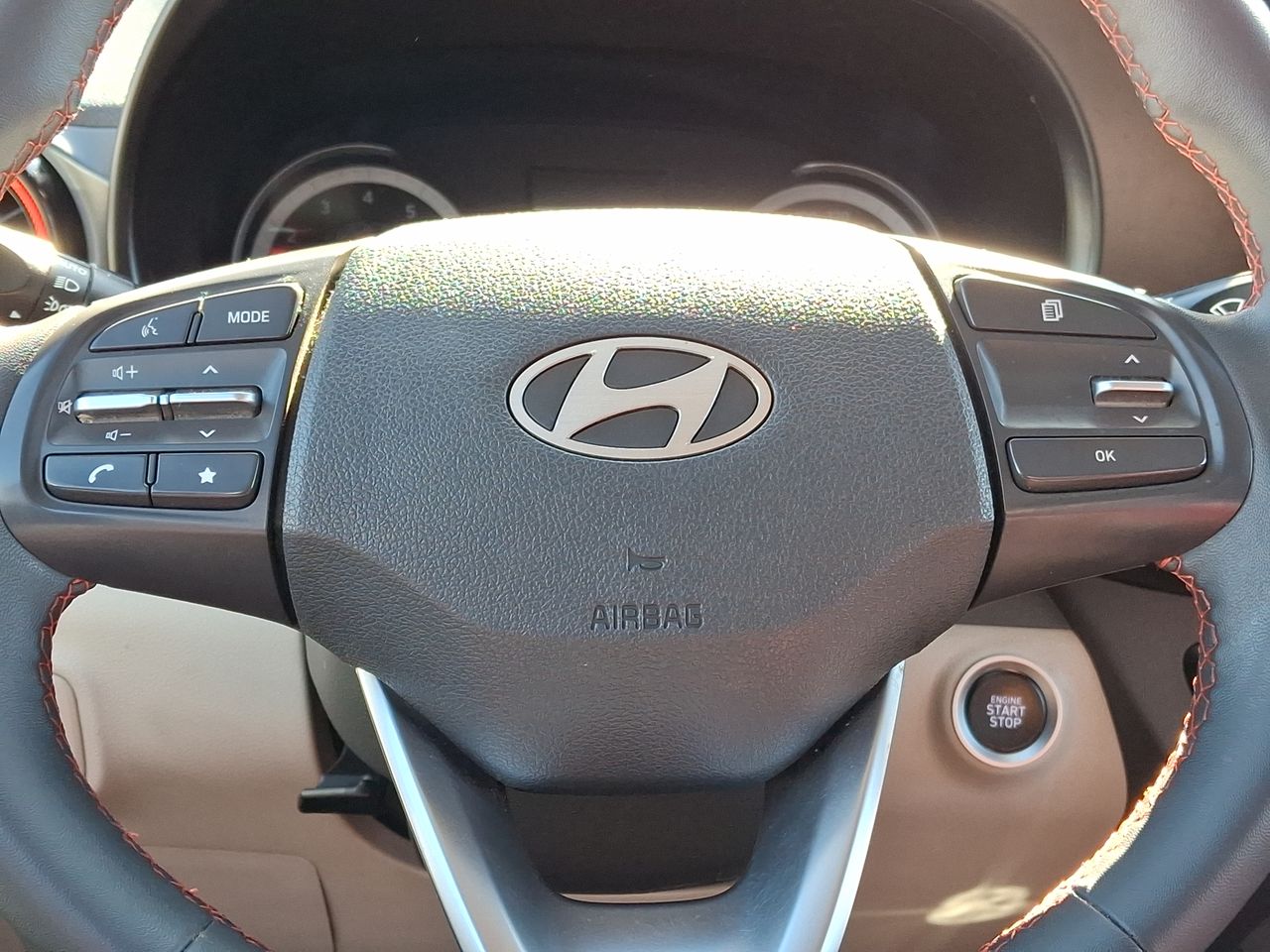 HYUNDAI - 26