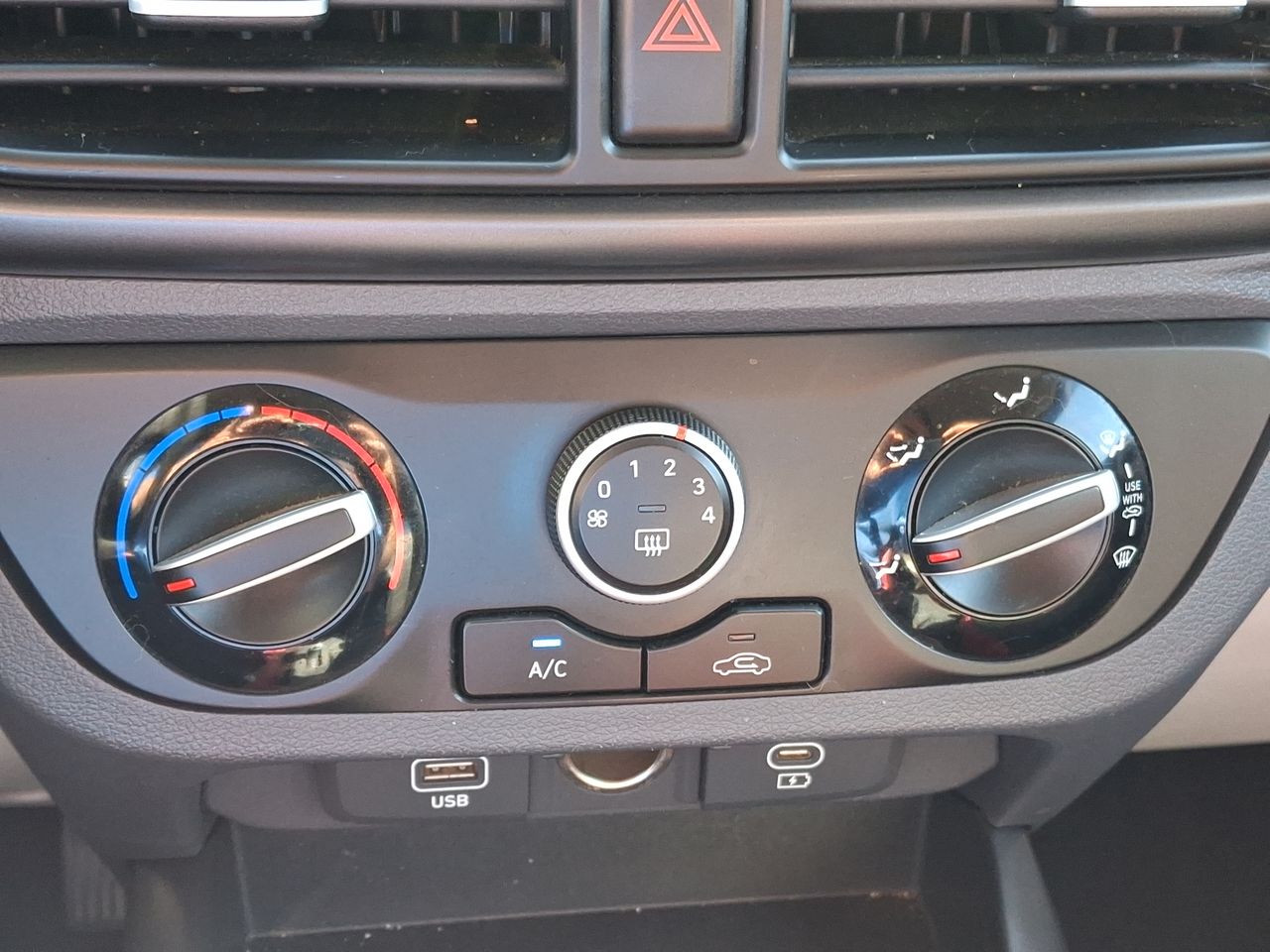 HYUNDAI - 30