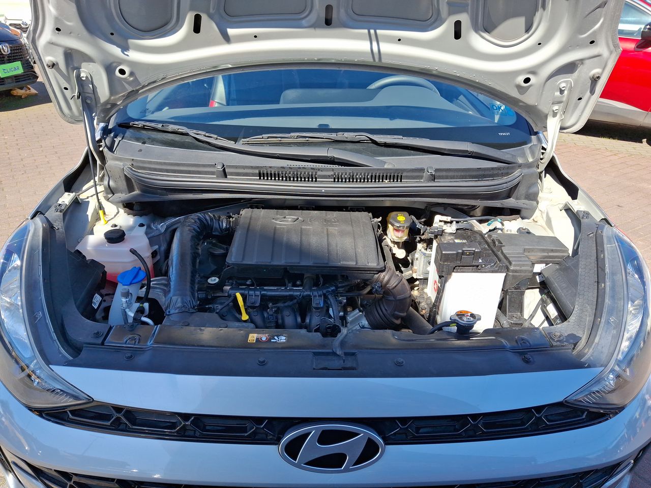 HYUNDAI - 18