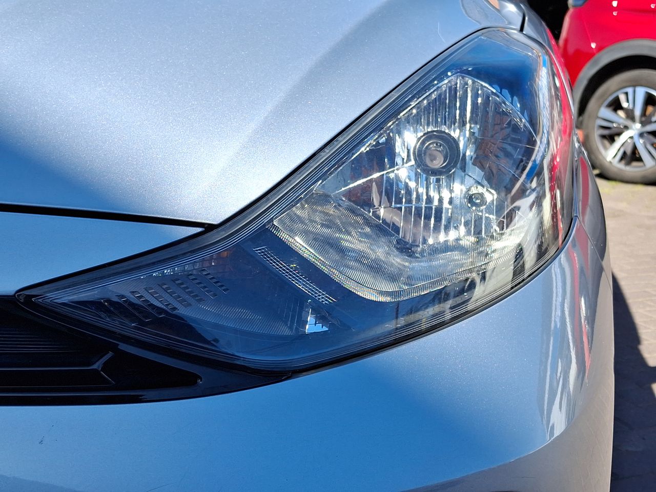 HYUNDAI - 19