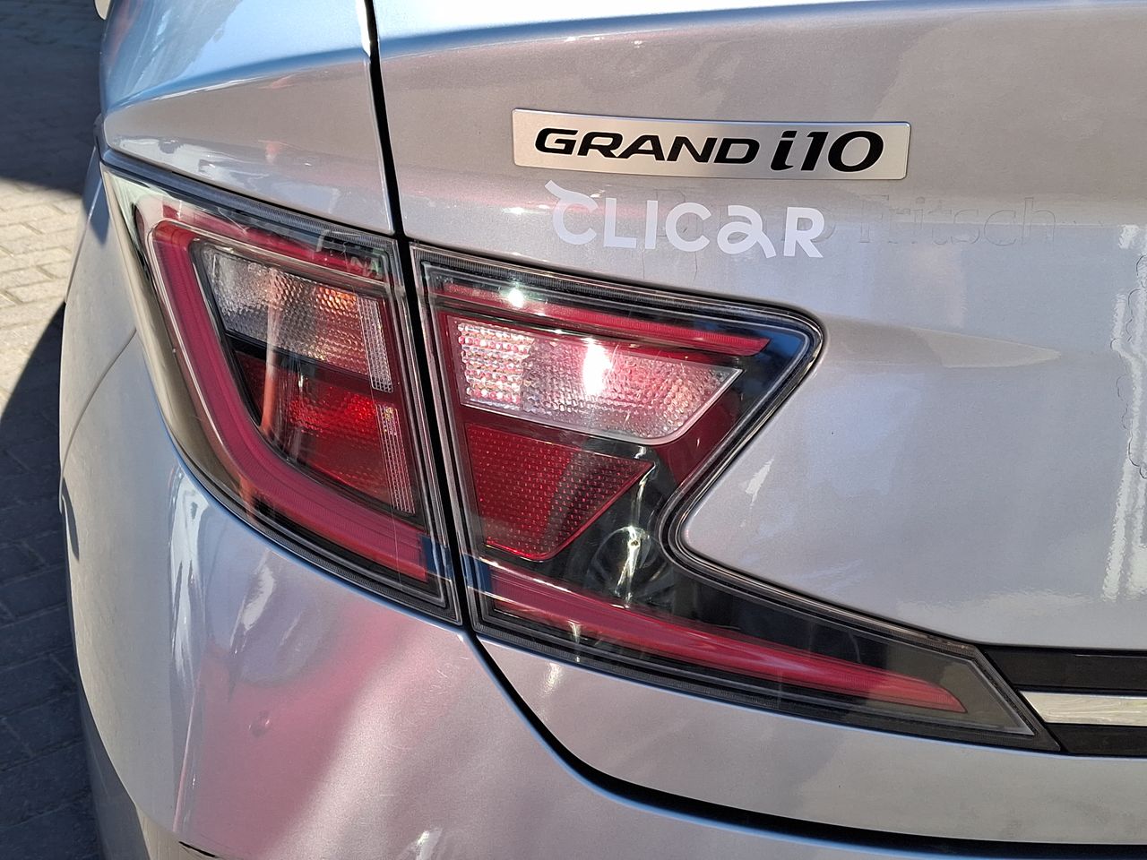 HYUNDAI - 21