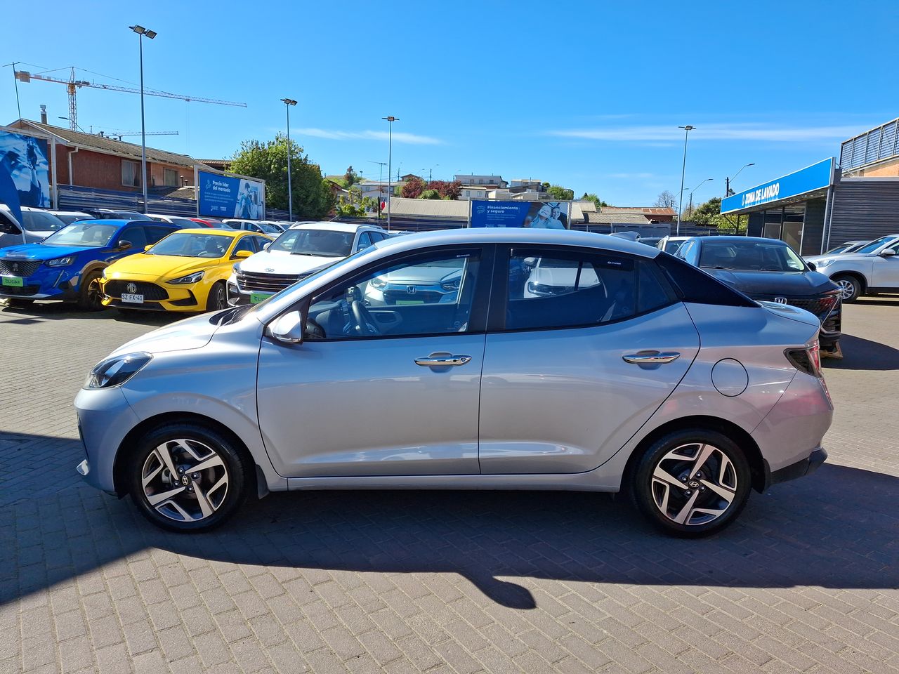 HYUNDAI - 4