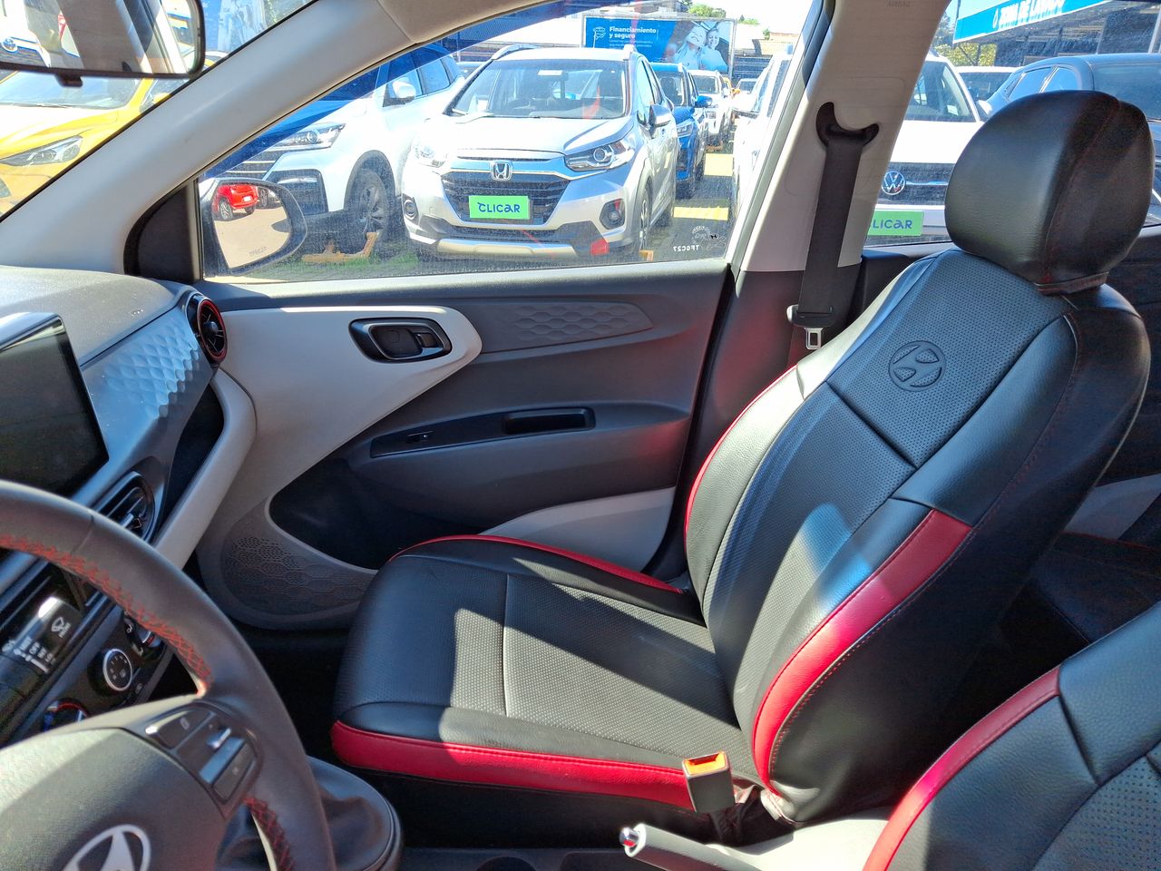 HYUNDAI - 10