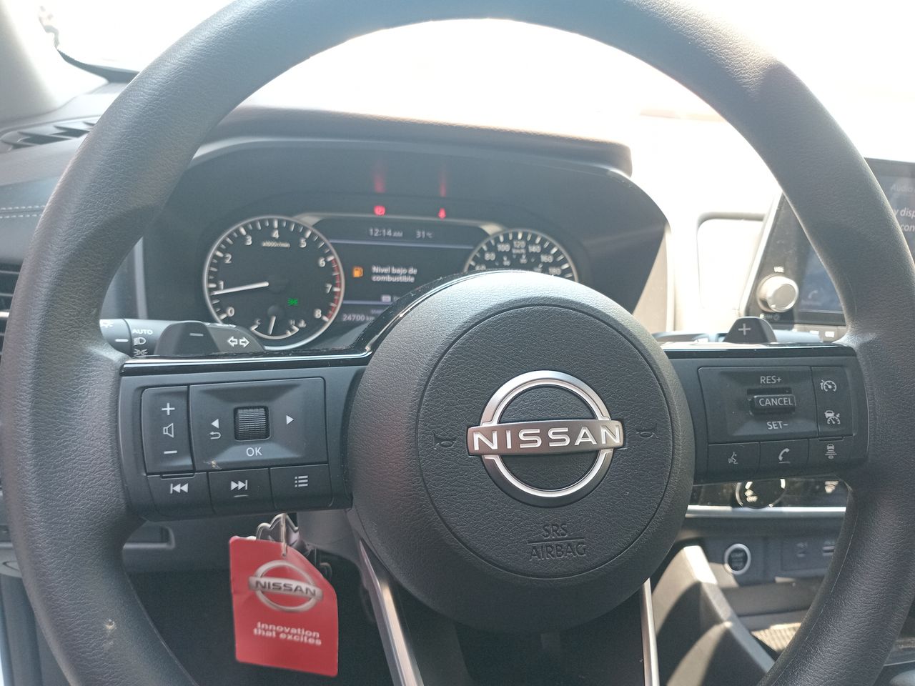 NISSAN - 25