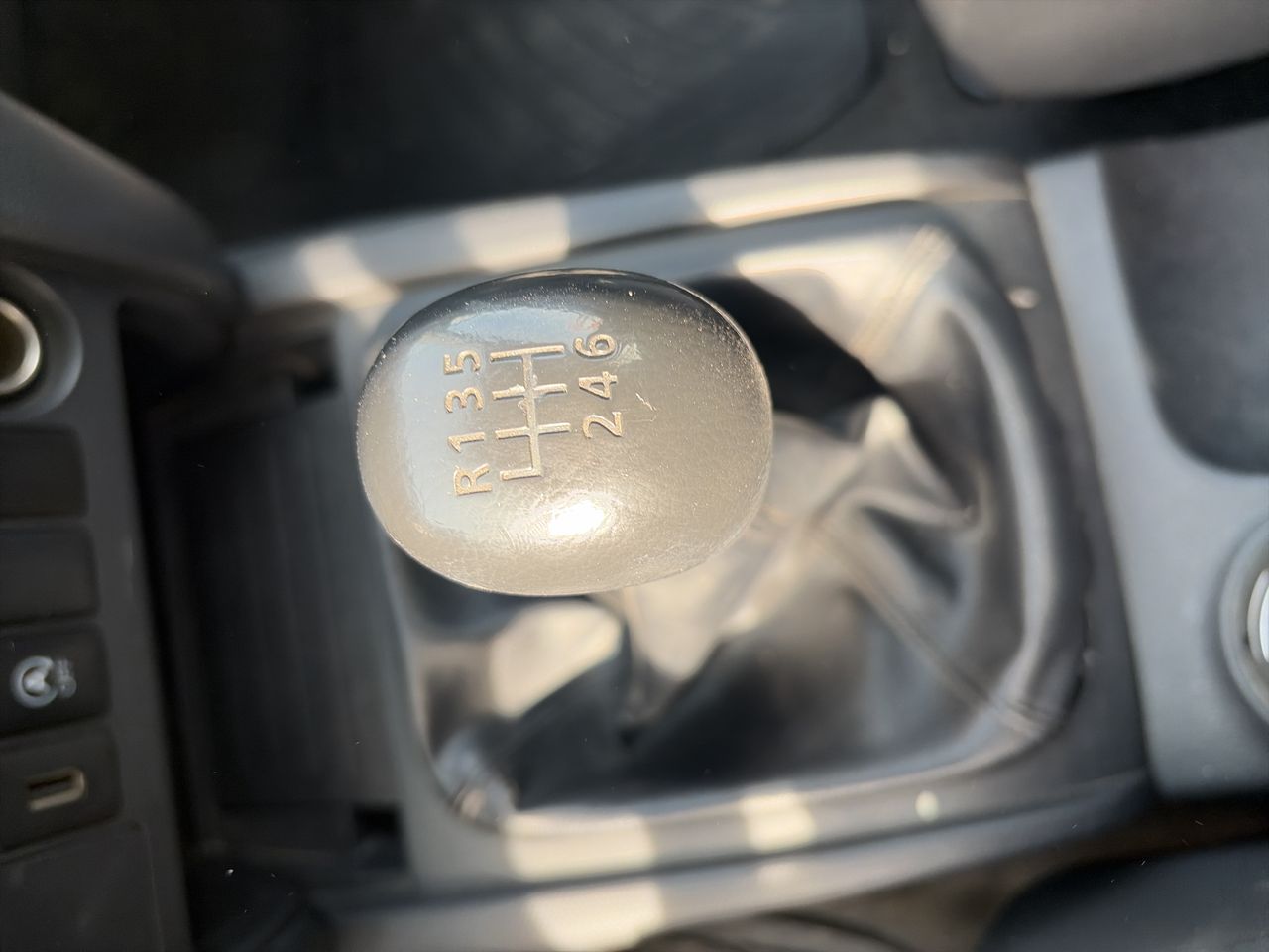 MITSUBISHI - 17