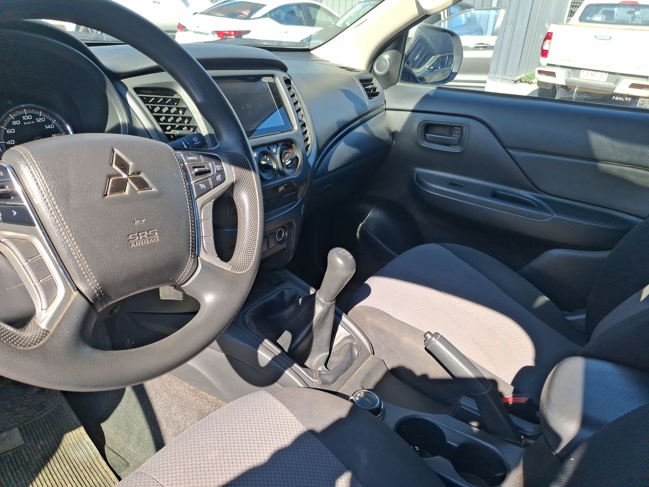 MITSUBISHI - 16