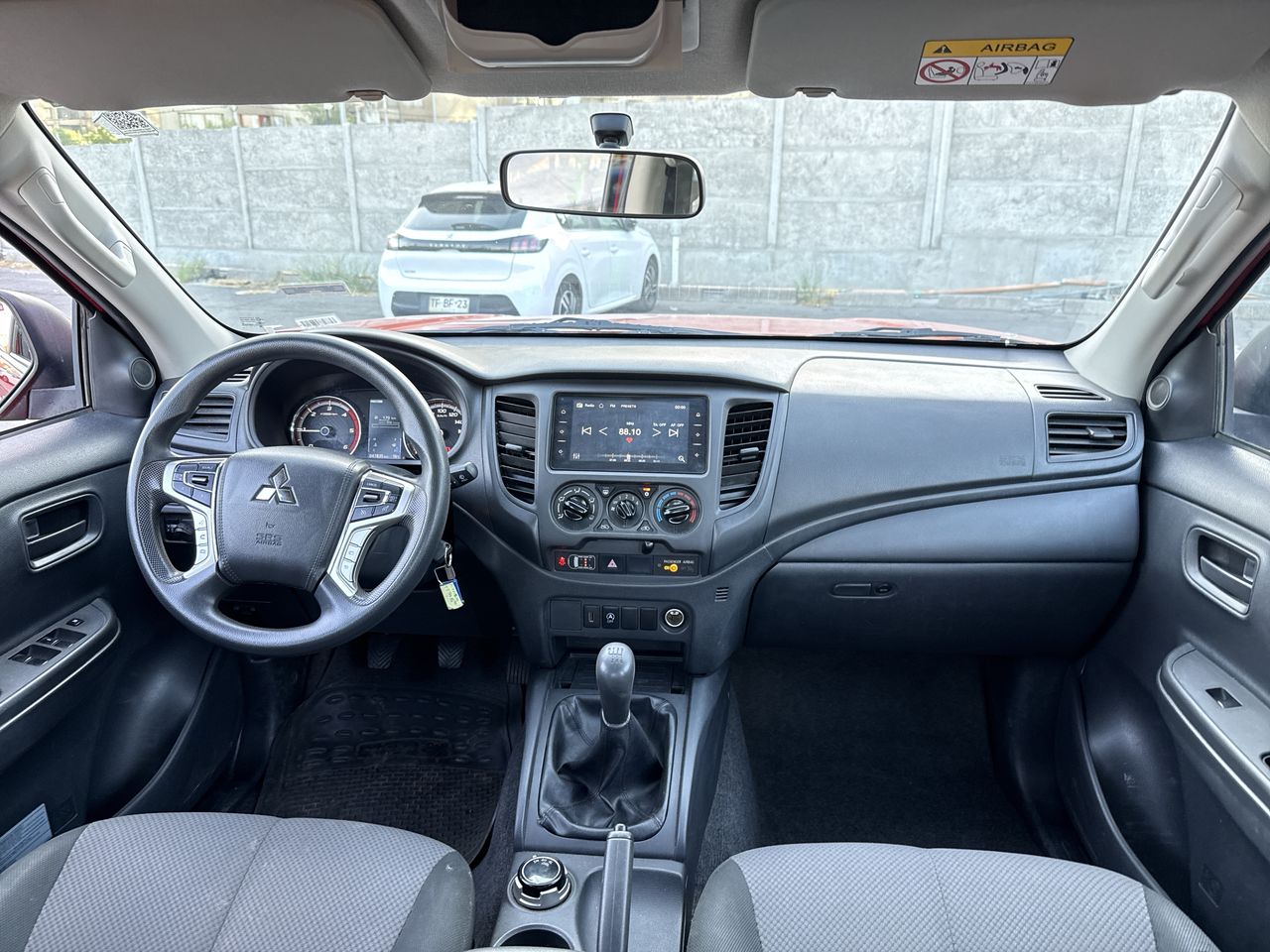MITSUBISHI - 9