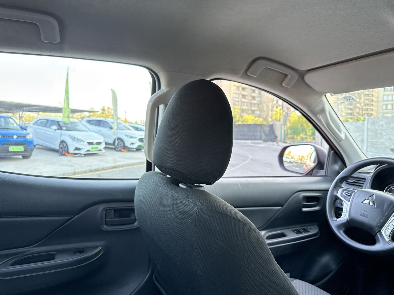 MITSUBISHI - 15