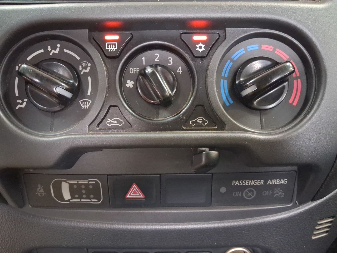 MITSUBISHI - 20