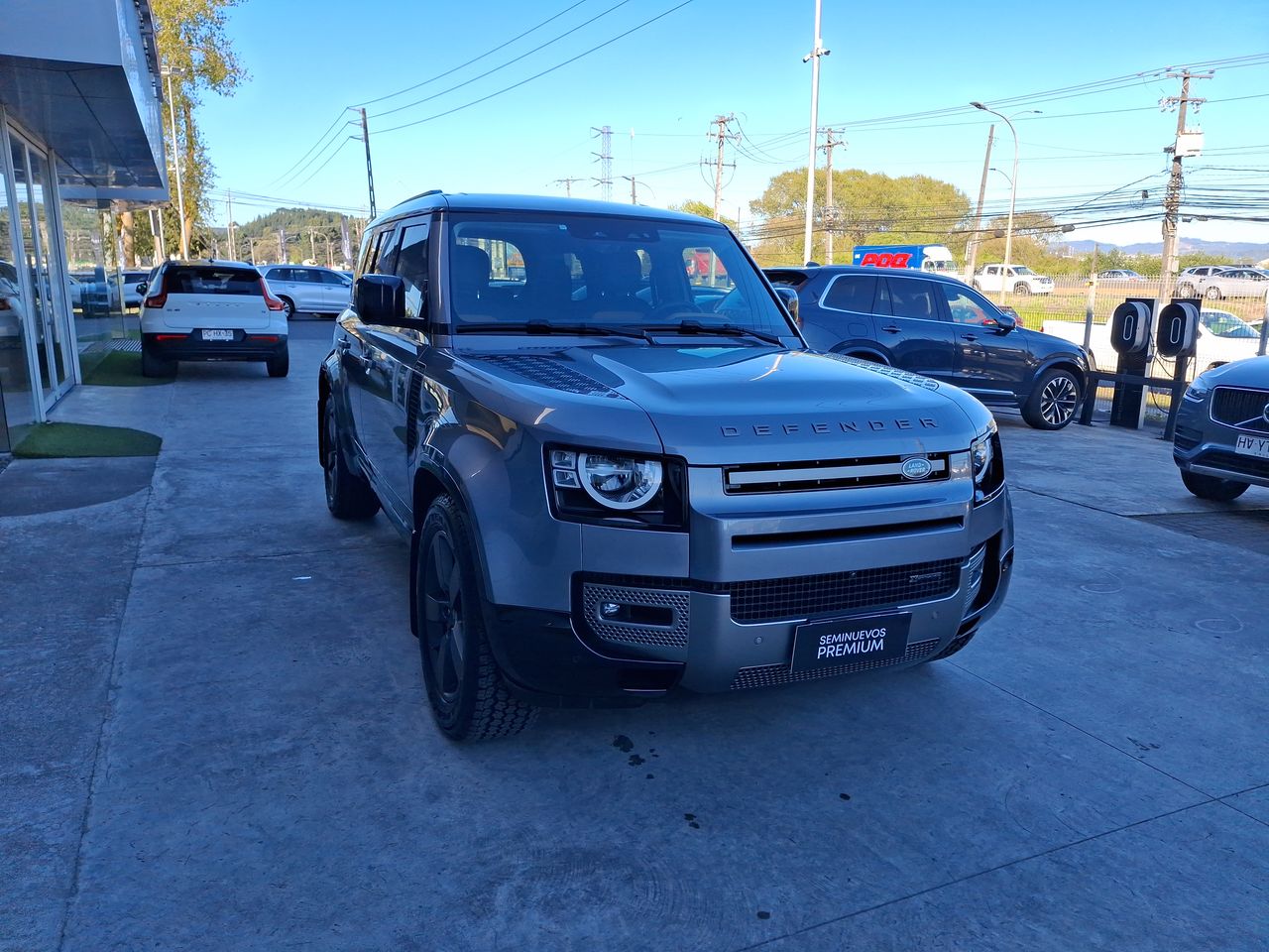 LAND ROVER - 1