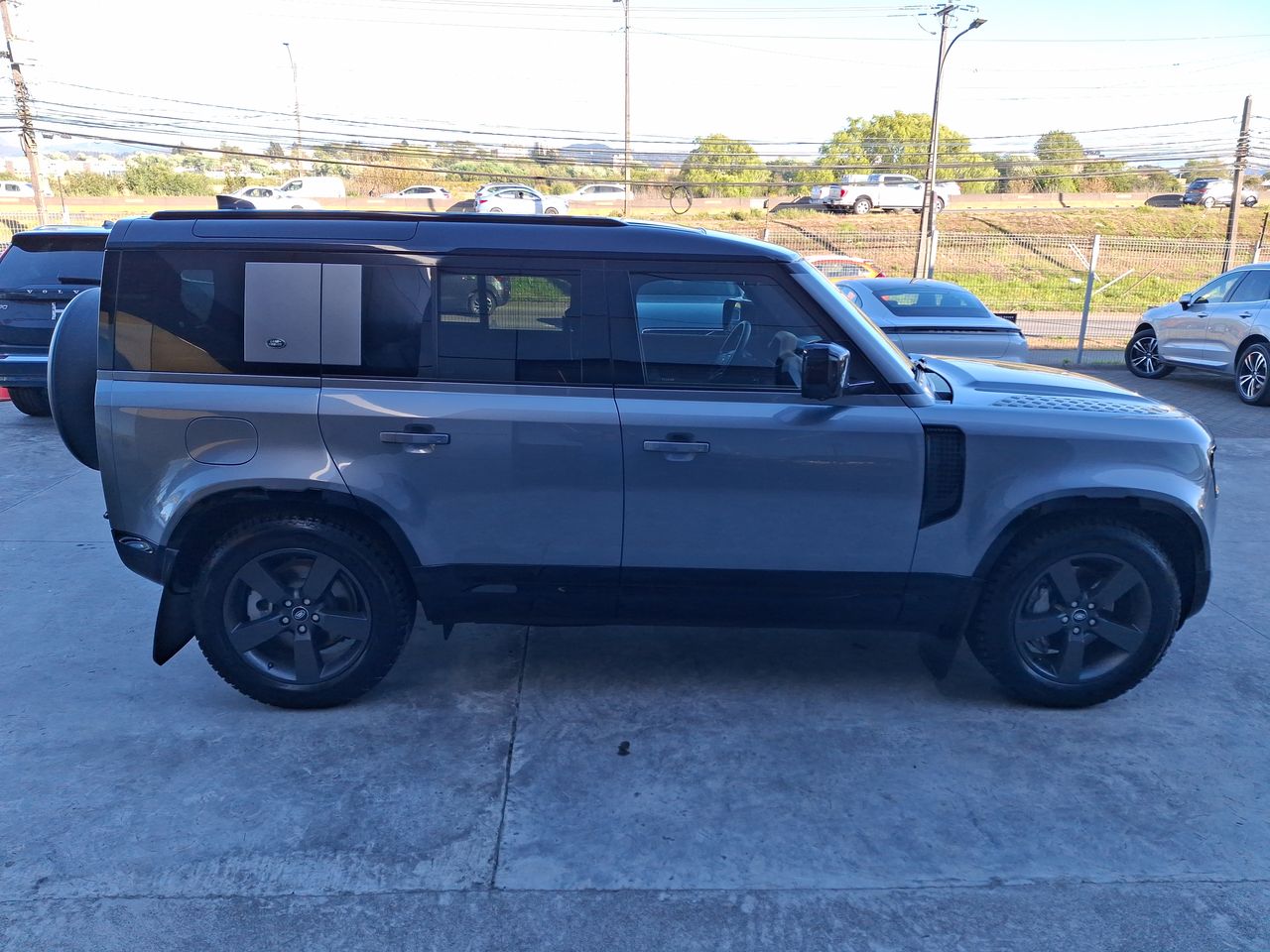 LAND ROVER - 8