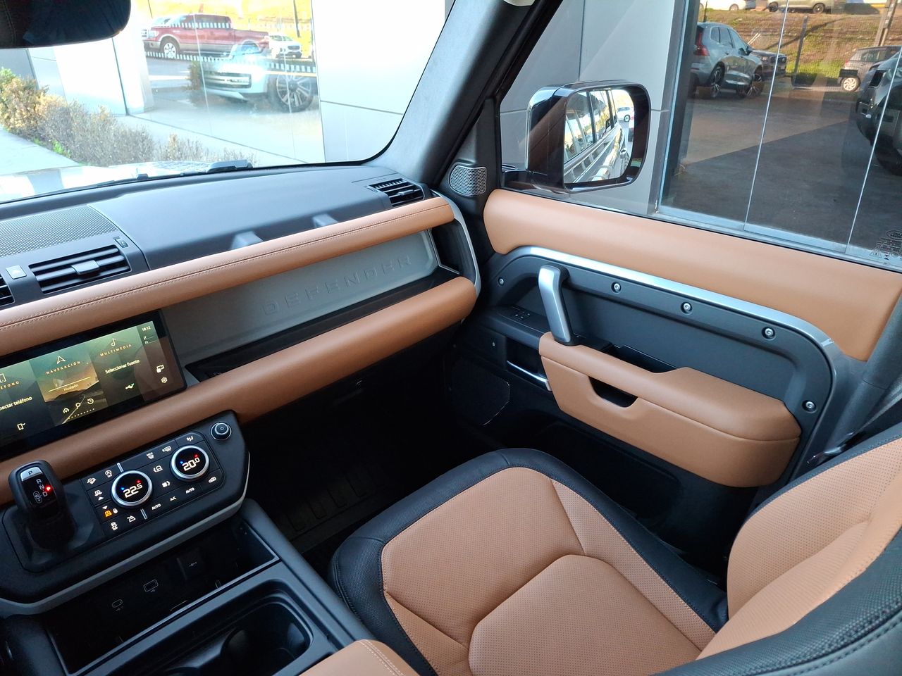 LAND ROVER - 10