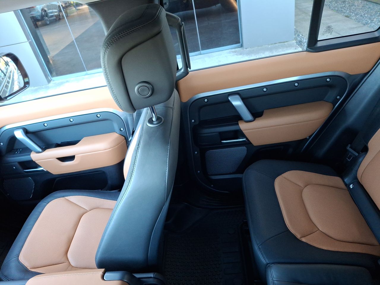 LAND ROVER - 11