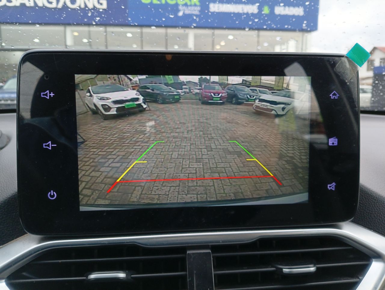 Chevrolet Captiva — foto 28 de 35