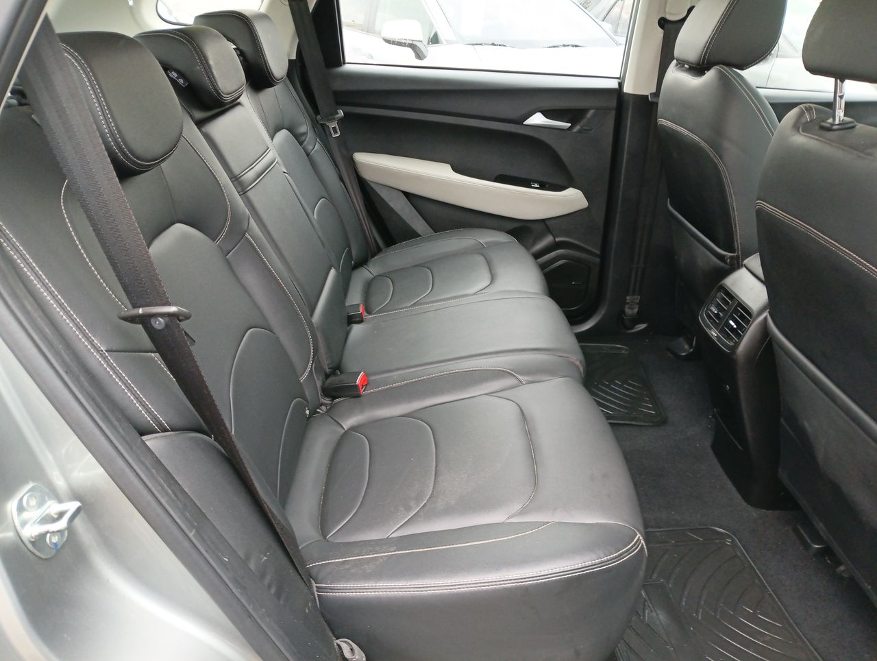 Chevrolet Captiva — foto 34 de 35