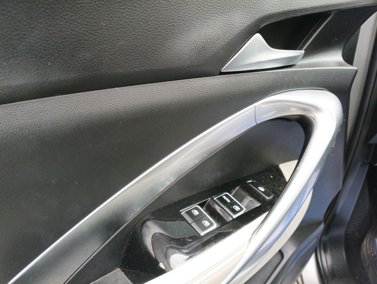 Chevrolet Captiva — foto 21 de 35