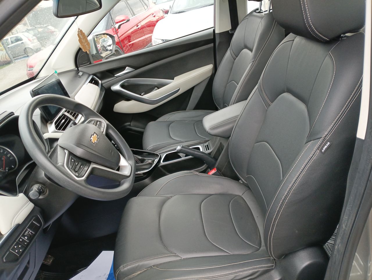 Chevrolet Captiva — foto 23 de 35