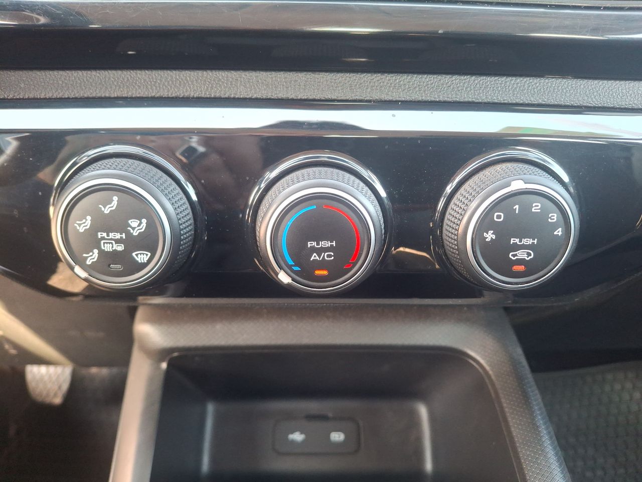 Changan Cx70 — foto 21 de 23
