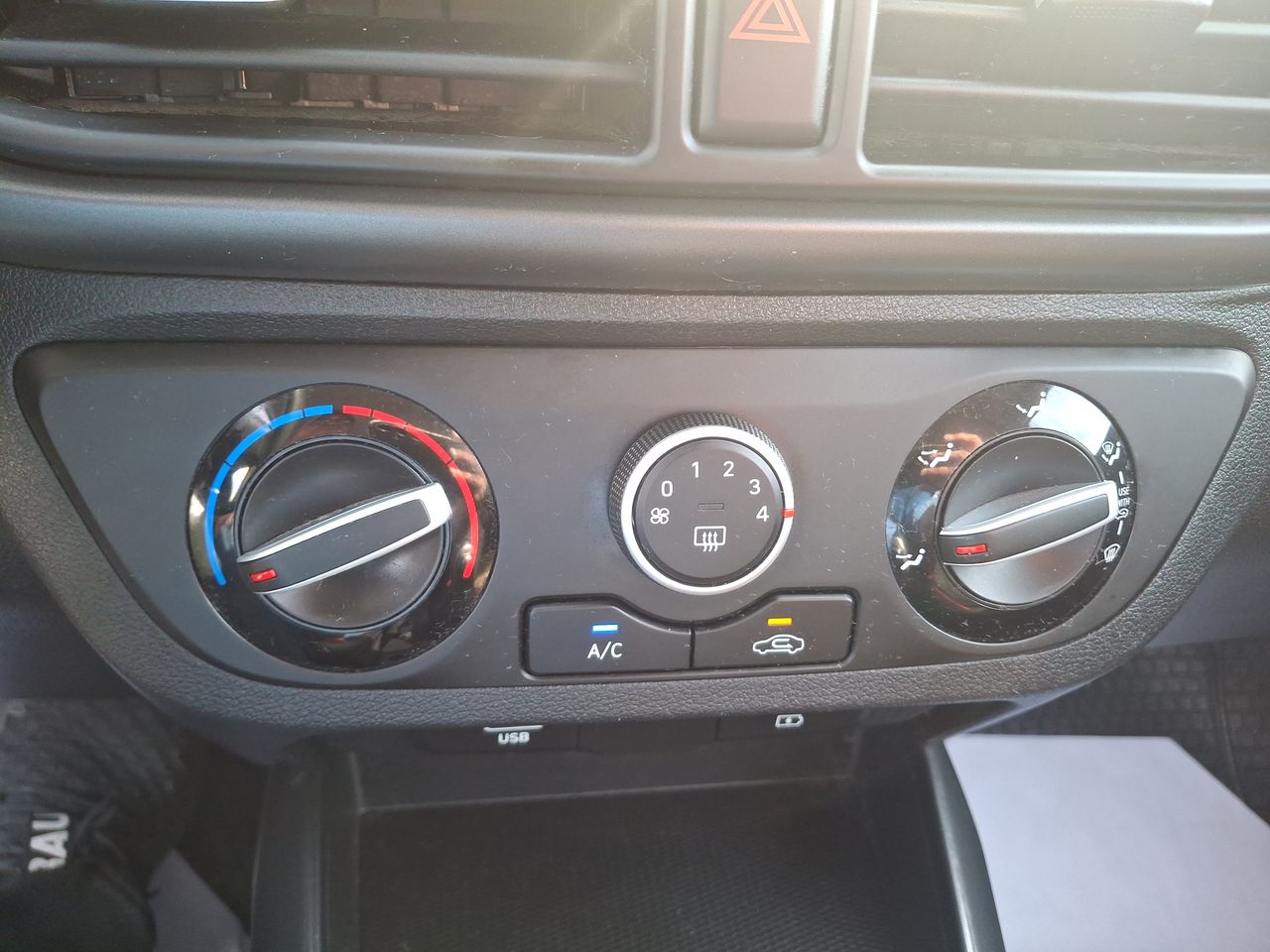 HYUNDAI - 27
