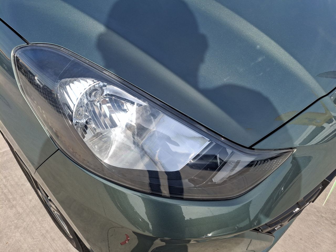 HYUNDAI - 18
