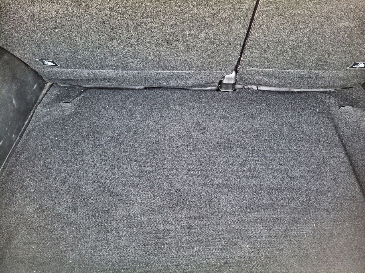 HYUNDAI - 20