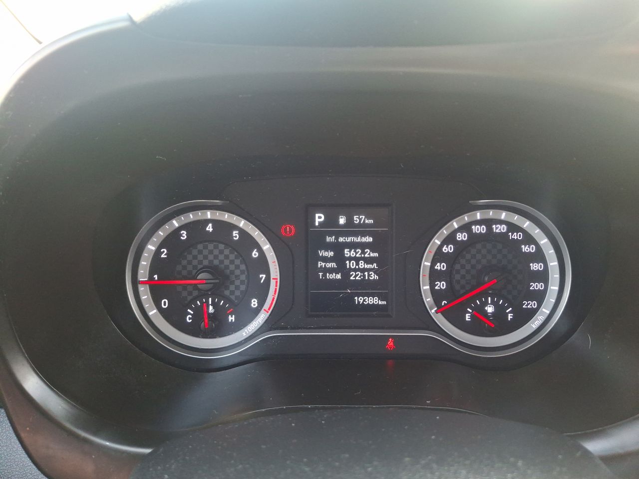 HYUNDAI - 24