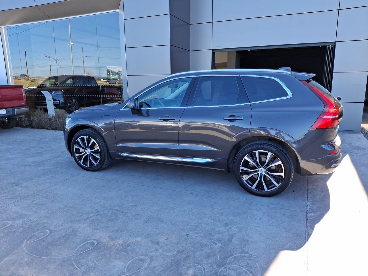 VOLVO - 5