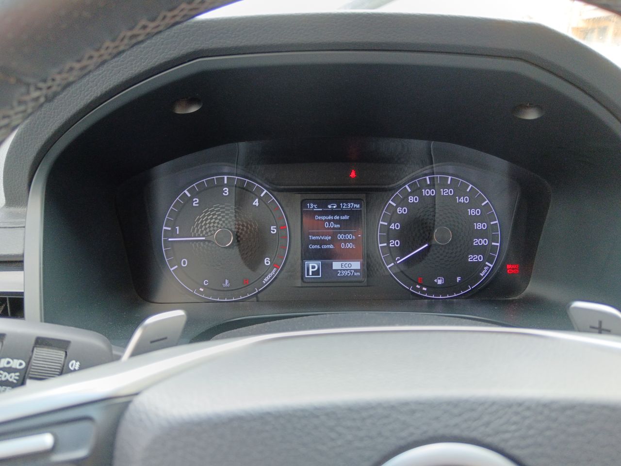 SSANGYONG - 24