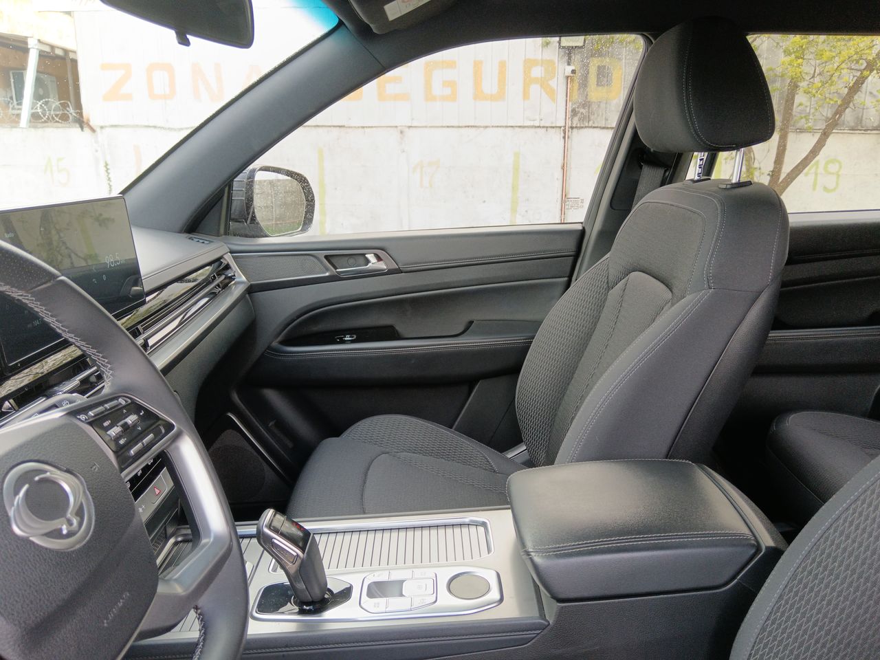 SSANGYONG - 11