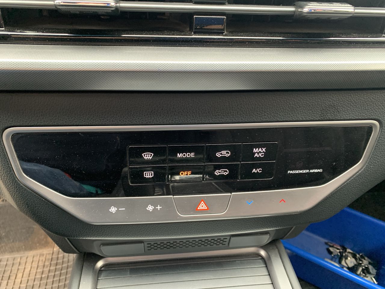 SSANGYONG - 29