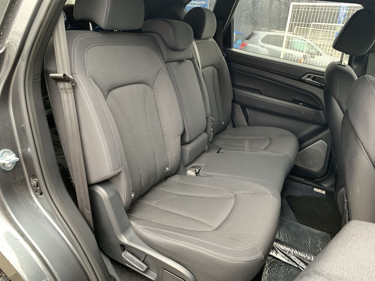 SSANGYONG - 33