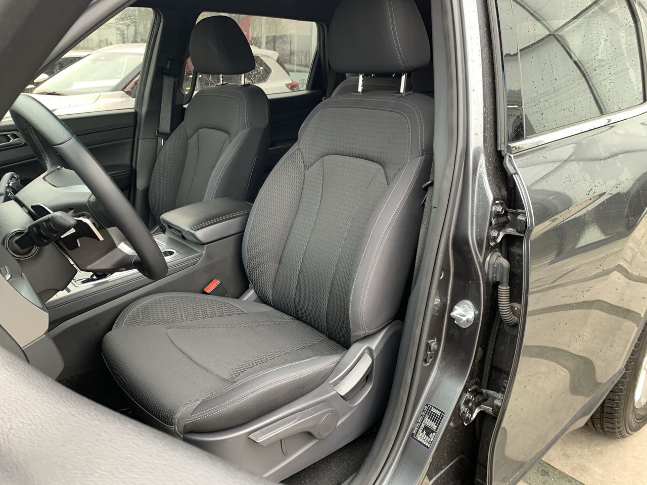 SSANGYONG - 23