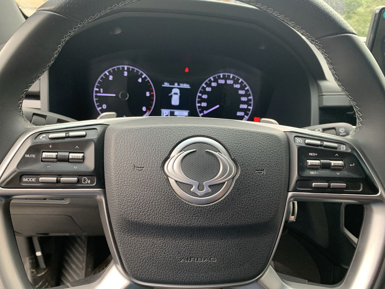 SSANGYONG - 25