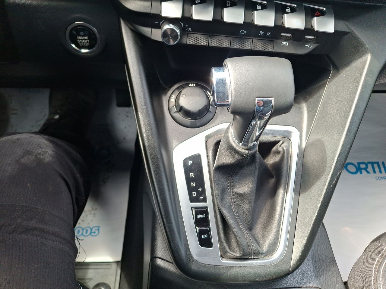 PEUGEOT - 28