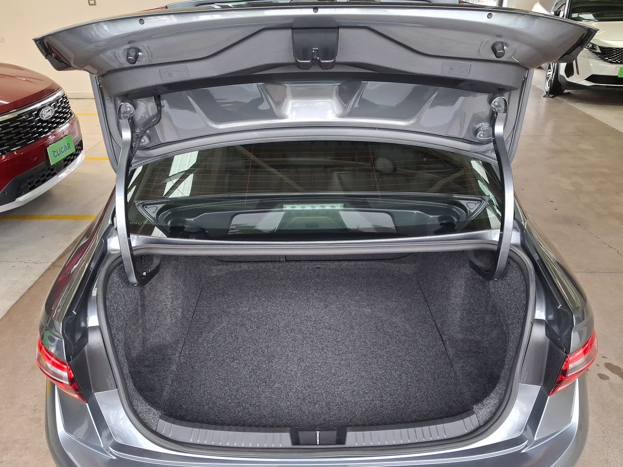 VOLKSWAGEN - 13