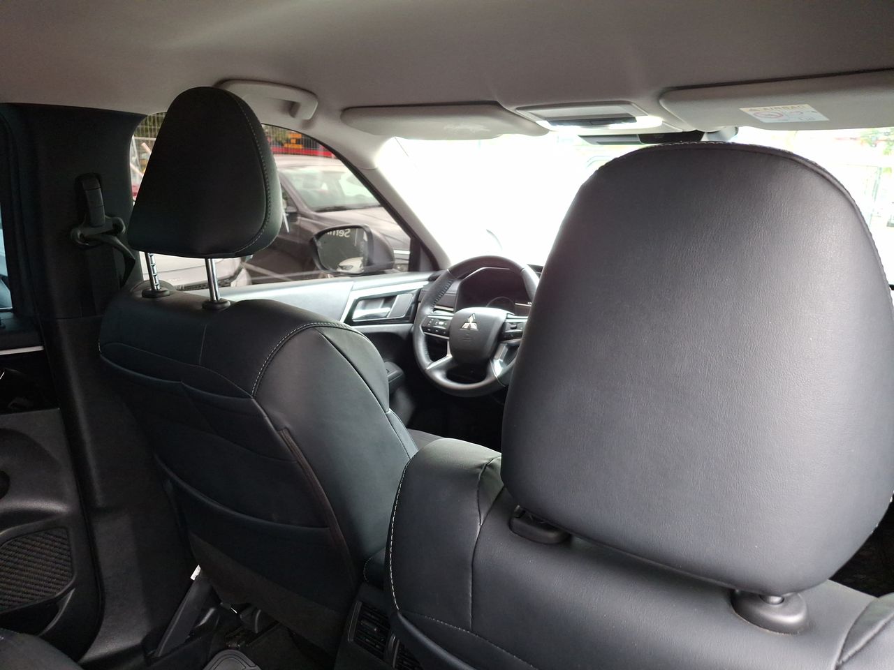 MITSUBISHI - 11