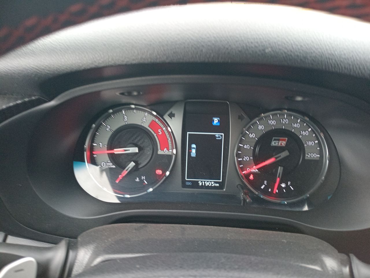 Toyota Hilux — foto 26 de 34