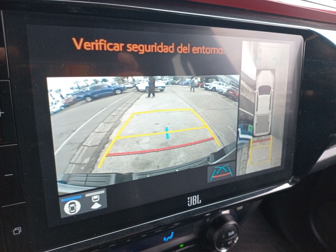 Toyota Hilux — foto 28 de 34