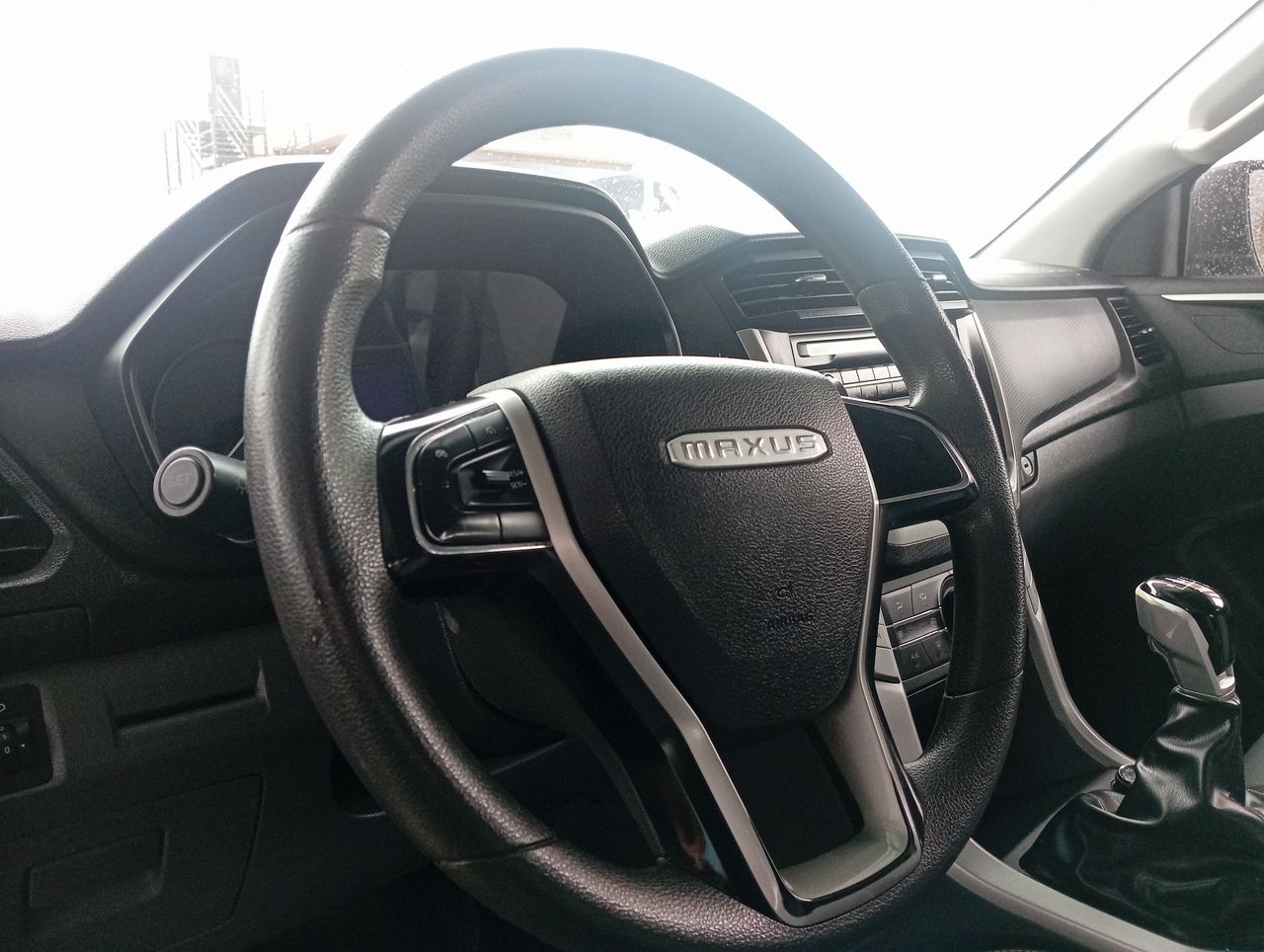 MAXUS - 24