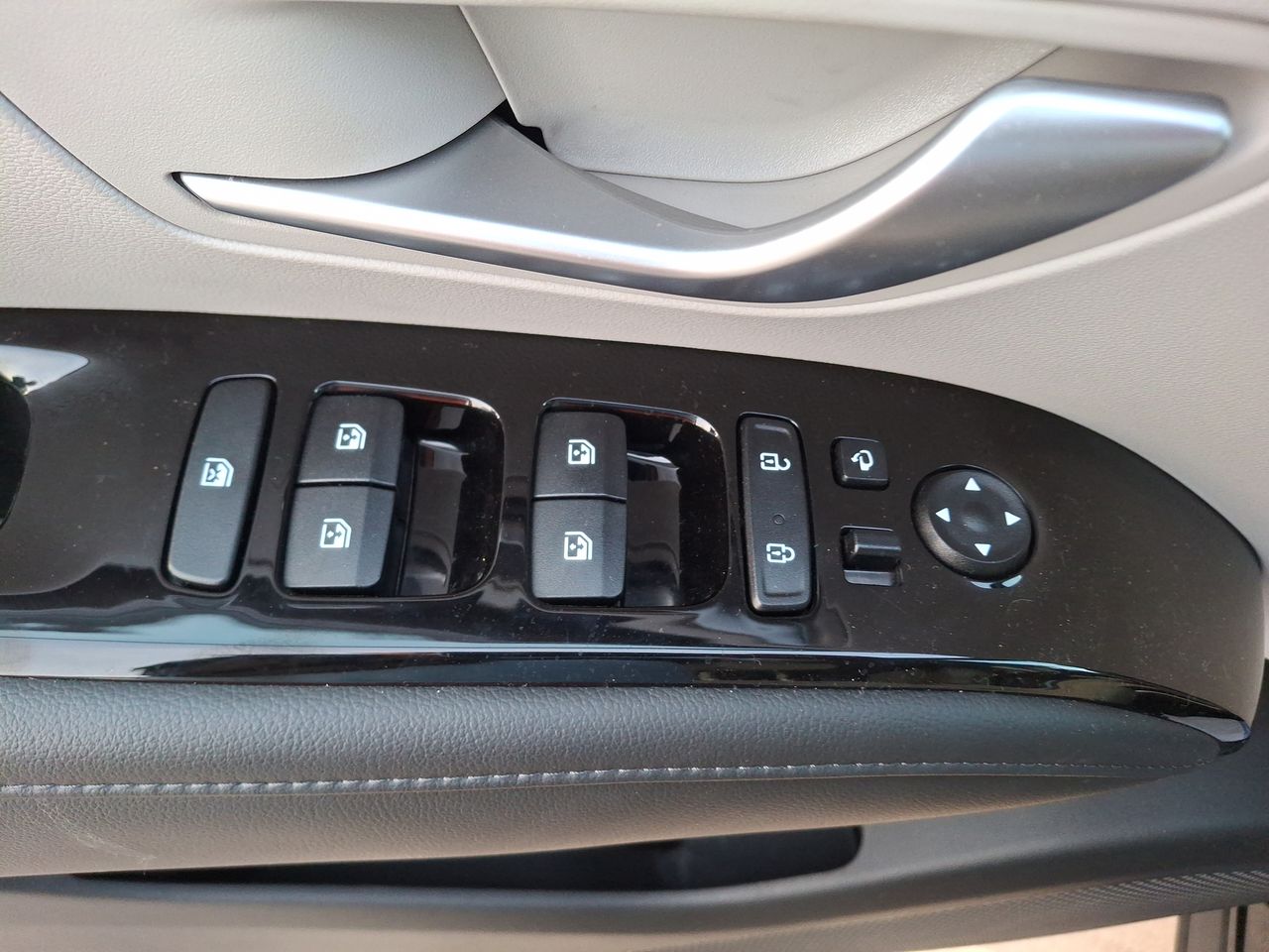 HYUNDAI - 22