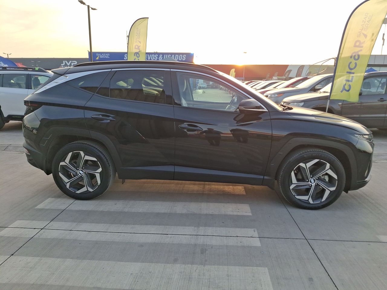 HYUNDAI - 8