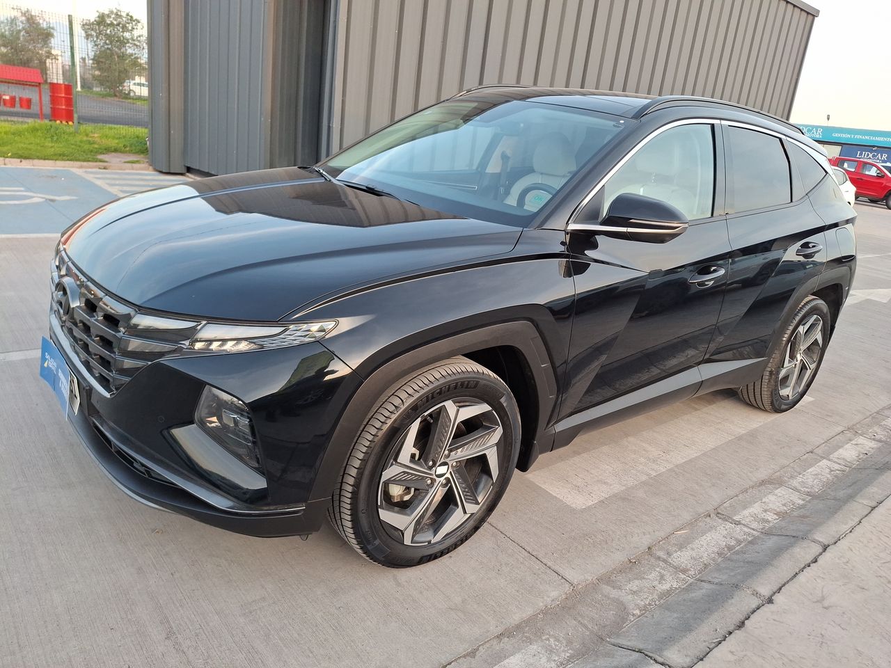 HYUNDAI - 3