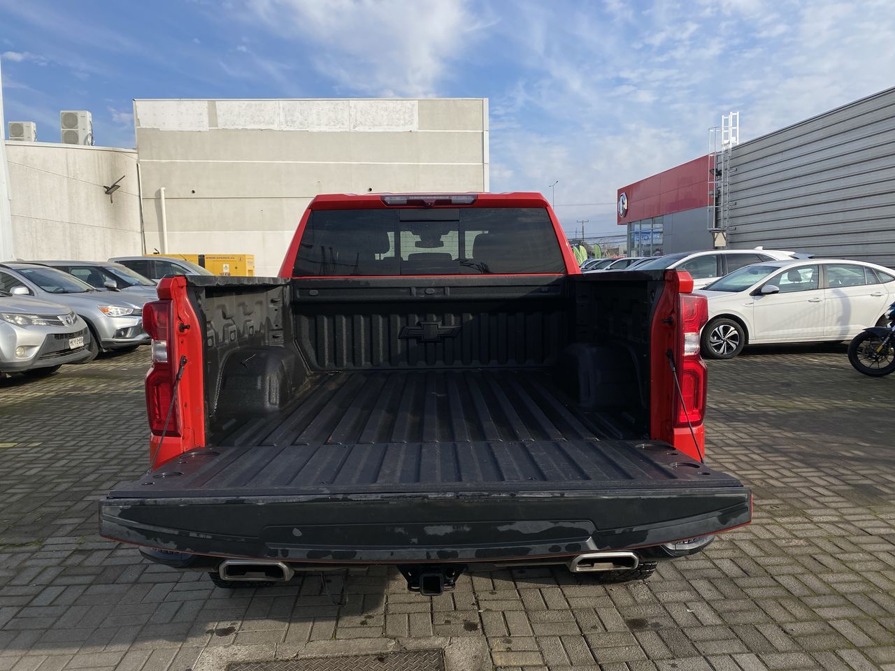 Chevrolet Silverado — foto 15 de 29