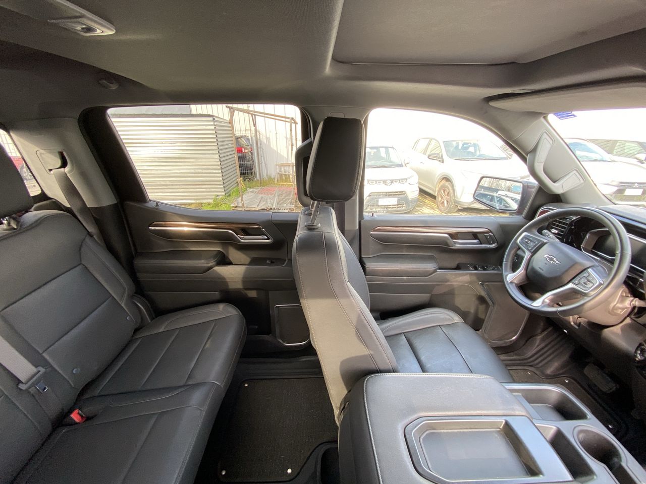 Chevrolet Silverado — foto 8 de 29