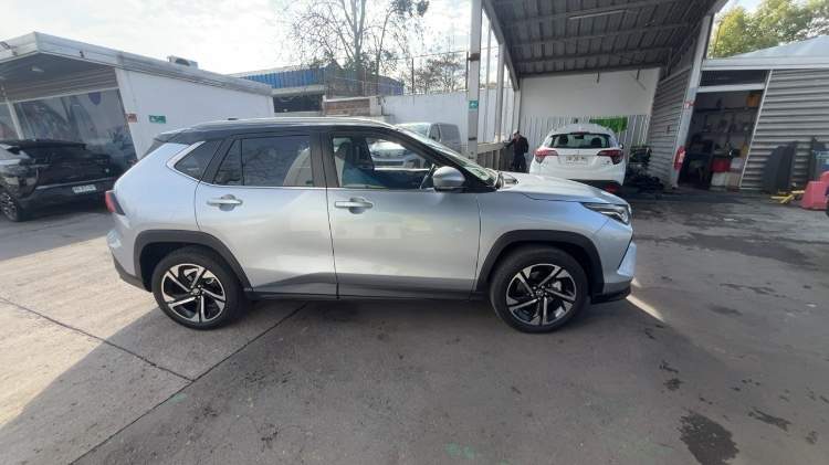 TOYOTA - 3