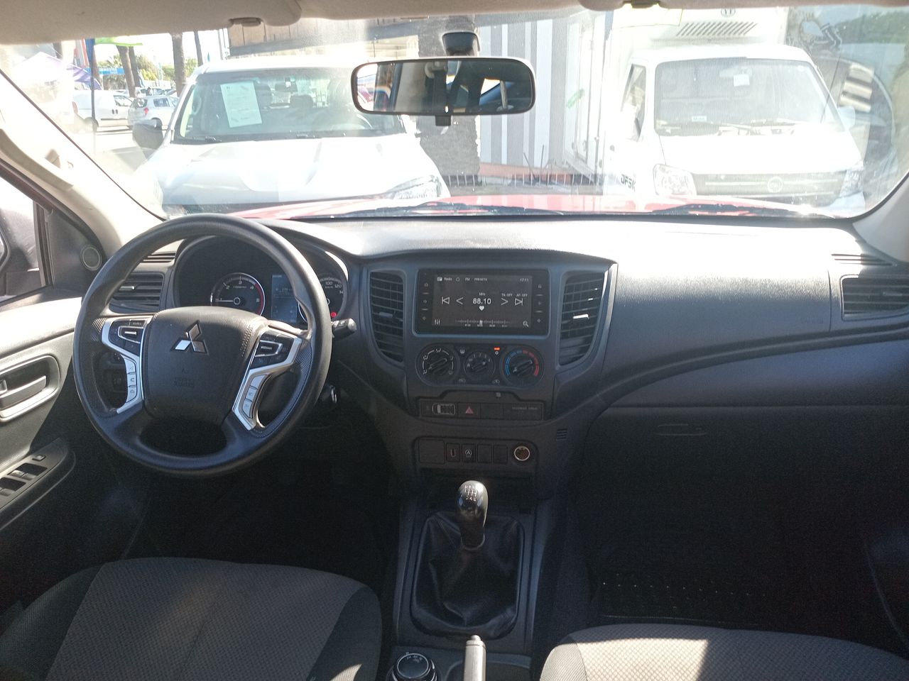 MITSUBISHI - 29